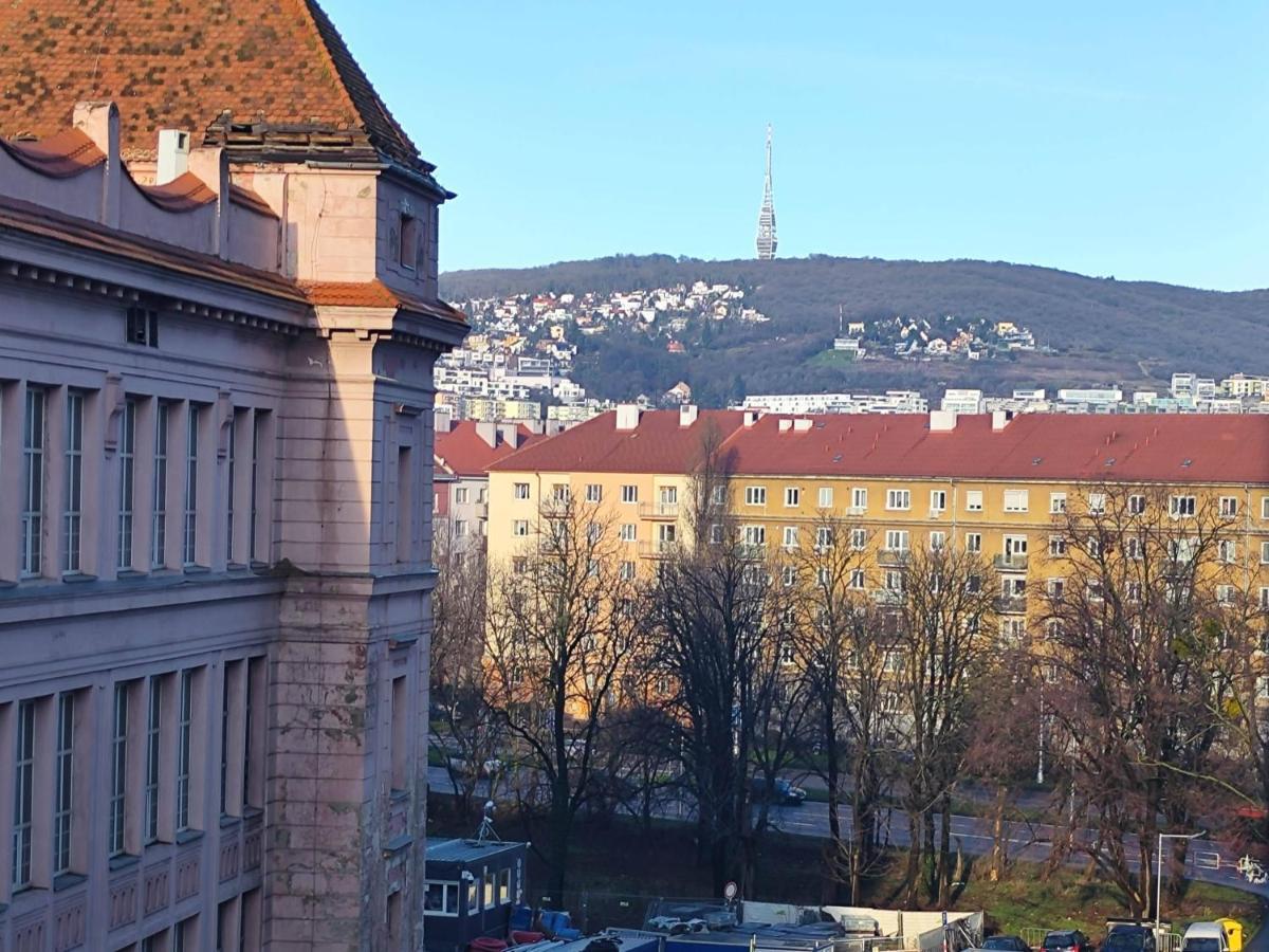 Yarn - Brand New - Free Parking - Balcony With City View - Central Shopping Mall Bratislava Bagian luar foto