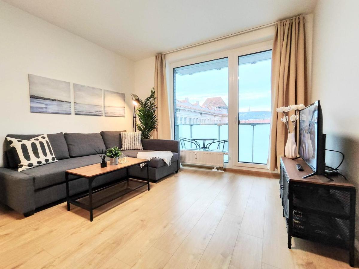 Yarn - Brand New - Free Parking - Balcony With City View - Central Shopping Mall Bratislava Bagian luar foto